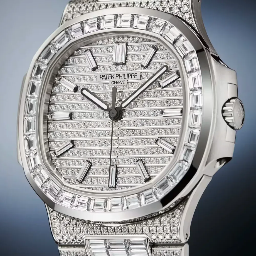 Nautilus Ref. 5811/1460G-001 White Gold - Image 12