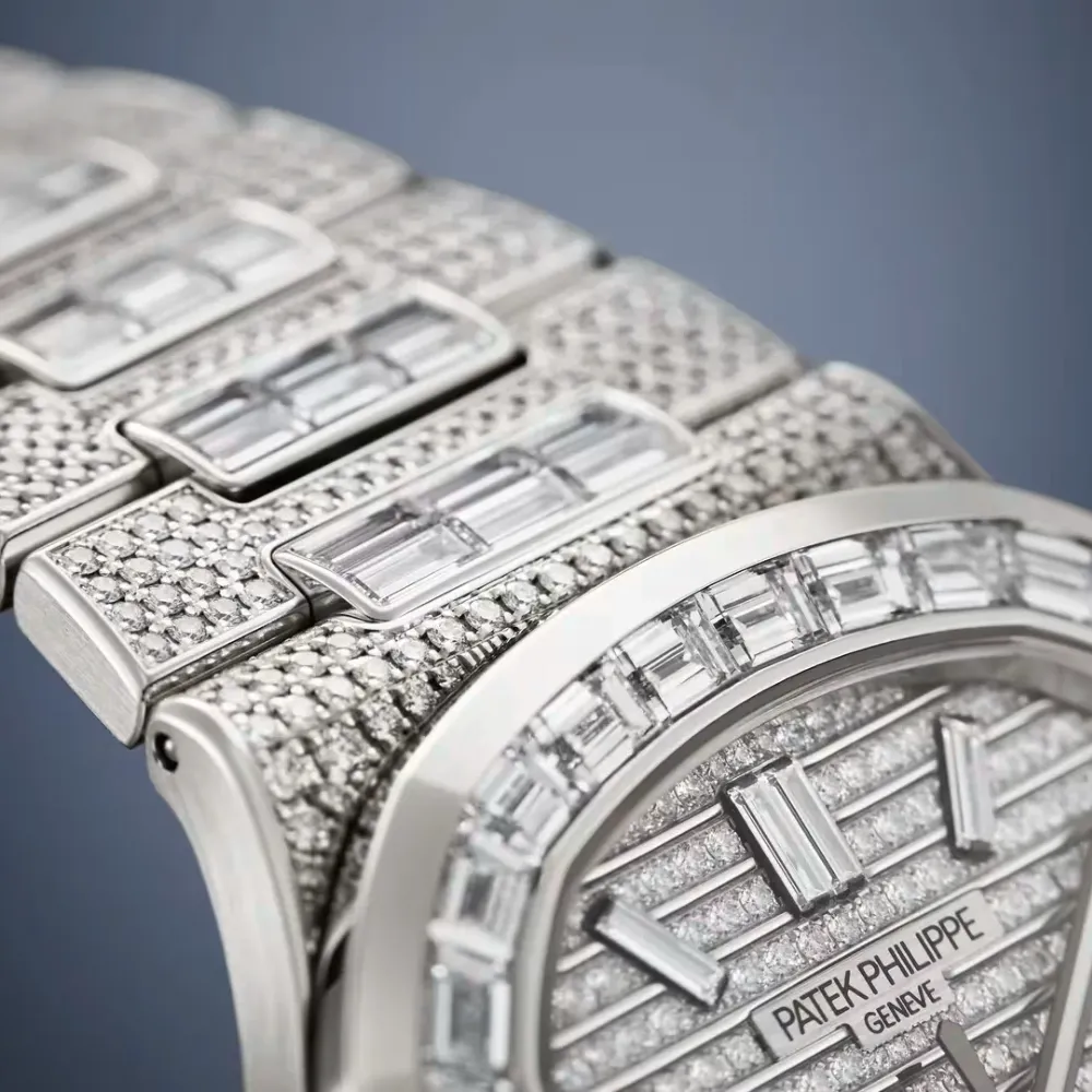 Nautilus Ref. 5811/1460G-001 White Gold - Image 10